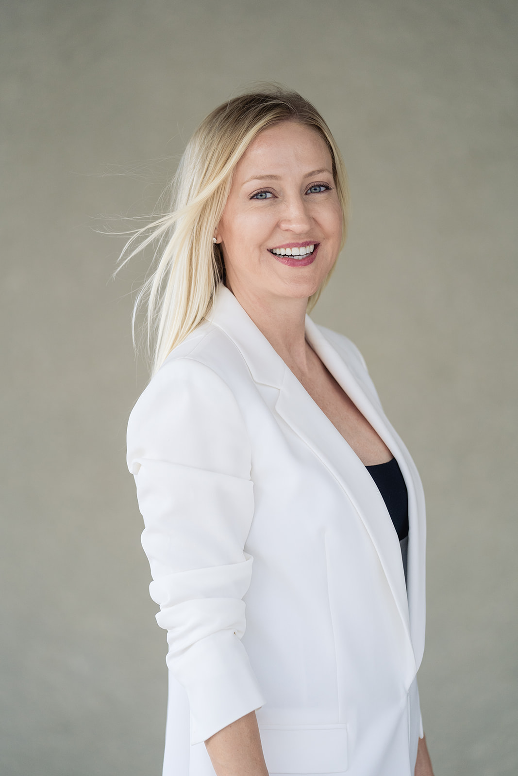 Barbara Gretsch, Miami Luxury REALTOR with Berkshire Hathaway HomeServices EWM Realty